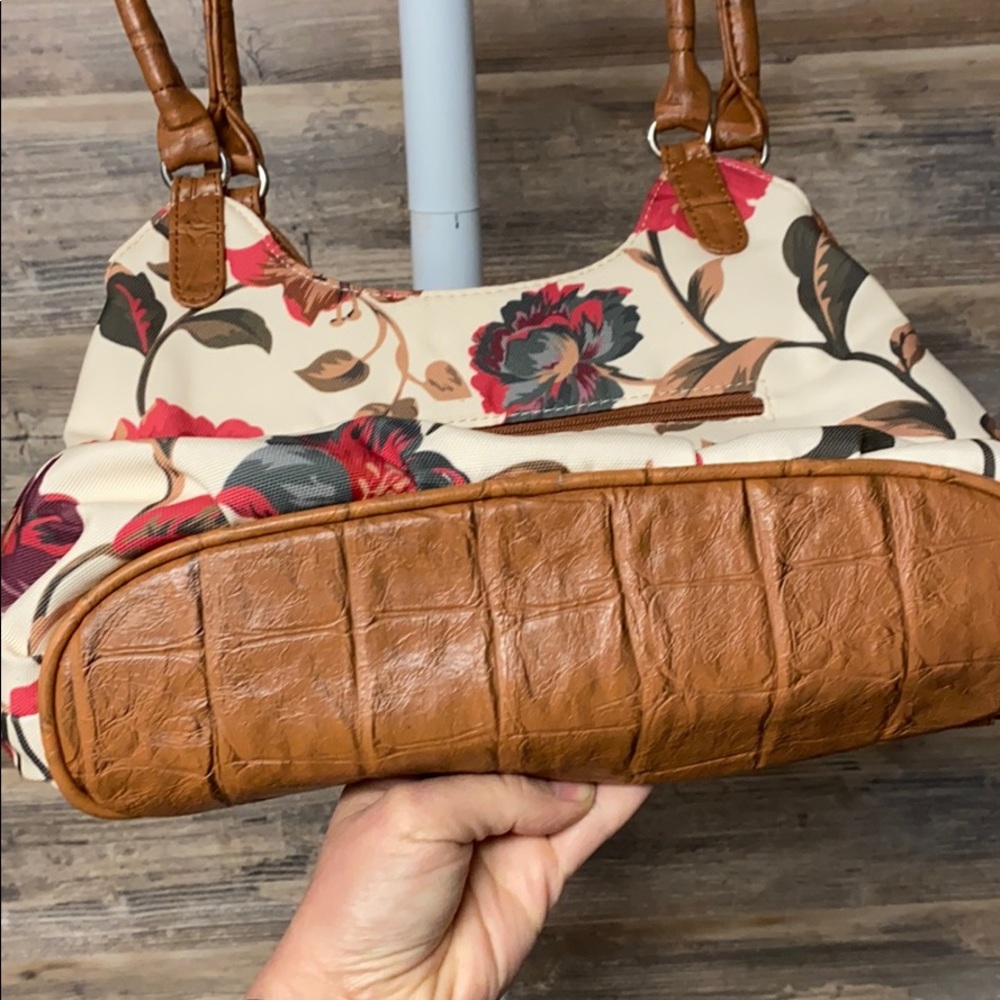 St Johns Bay Floral Shoulder Bag P18 - Picture 5 of 6